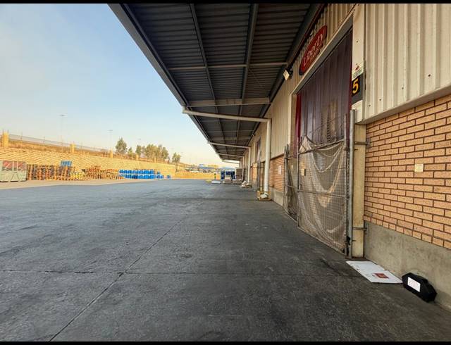 19,532.50M² WAREHOUSE TO LET IN CLAYVILLE